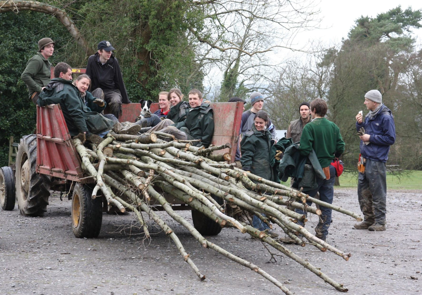 An image of students on a volunteer weekend at Great Dixter